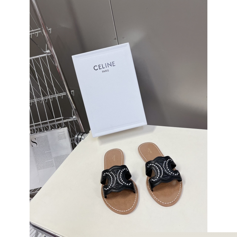 Ce**e slippers